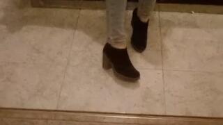 Sexy Silver Toenails & Bare Feet Tease – Platform Heels Removal Mirror Foot Fetish