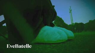 Slipper Diaries: Up-Close Outdoor Toe Wiggling