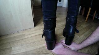 Chelsea's Hand & Finger Trampling Boots 2