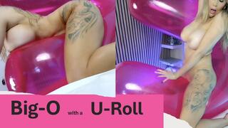 SHOSU my first ORGASM with a U-ROLL... what an AMAZING inflatable! Milf looses her u-roll virginity ;)