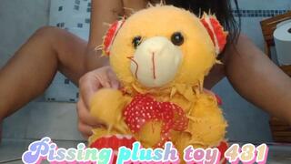Pissing plush toy 431