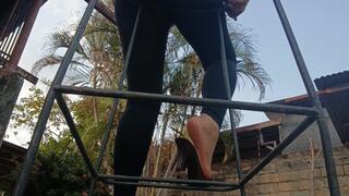 Hanging from the feet of a goddess, high heels are perfect (2)