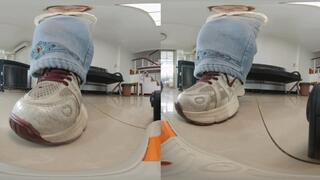 3DVR180 YIDE shoes and socks training dwarf