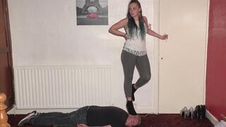 Sophie's Suede Ankle Boots Head Trample (4K)