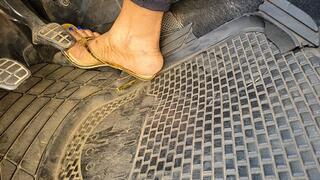 DELICIOUS Pedal Play Action In My Gold Flip-Flop Stilettos!