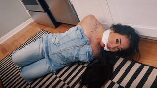 Peachy Keen Plumbing - Kiara Star