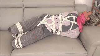 Fleeing from the dream ( SWEATER ) ( WMV - MOBILE VERSION )