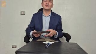 Perv Psychologist. Foot fetish shock therapy (Spanish dub, without subtitles)