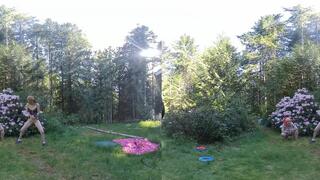 gg peeing by a flower bush VR