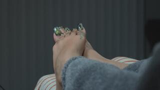 @zafeetllc sexy cat eye toes tease us