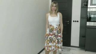 Stand over the camera and face the door MP4 HD 720p