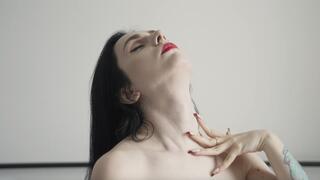 Beautiful goddess neck (4K)