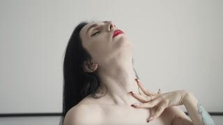 Beautiful goddess neck (720p)