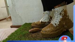Dirty mud cock - Der Matschpimmel #Dirty #cleaning #Handjob #dirty boots #shoes #ballbusting #gloves