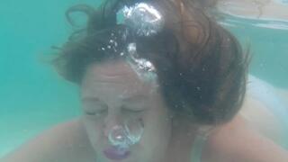 Darkabyss445 stars in: underwater and wet hair for you