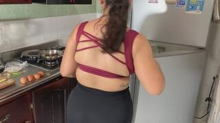 A lot of urine in the middle of breakfast