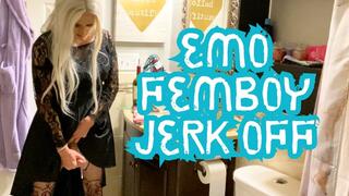 Emo Crossdresser Puts on Buttplug and Jerks Off