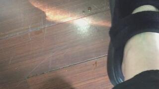 I WISH FOR THIS CASSETTE TO BE IN A OPEN SET ITS CLOSED THIS TIGHTLY IN LIGHT