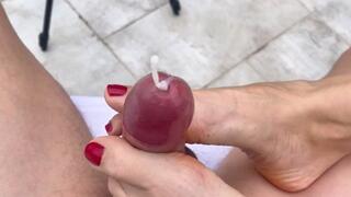 Long Footjobs With Sexy Red Toenails (MOV)