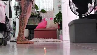 Giantess unaware tiny bf foot crush ,ass crush ,boob crush