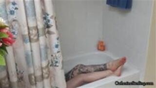 0074 Peeping Tom Watches Roomate’s Barefeet in the Bath – Get’s a Surprise Show! Solo Masturbation! Voyeur POV Foot Tease! SD Mobile Version