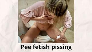 Pee fetish pissing - Urine