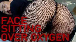 FACESITTING OVER OXYGEN