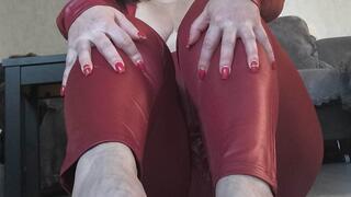 I love it when you kiss the soles of my feet and suck my toes.