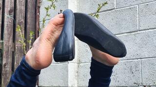 On My Tummy, Ballet Flats Dangle