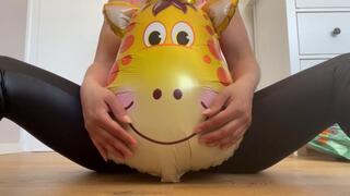 Popping this cute foil balloon