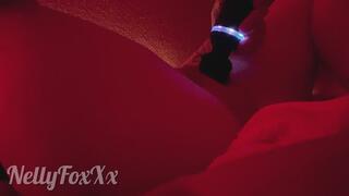 NELLYFOXXX FART SQUIRTS