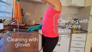 Between water, foam, and gloves