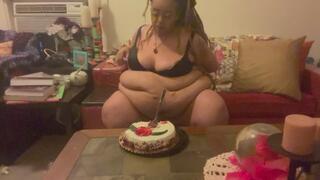 MissNikki Cake Sitting Fun