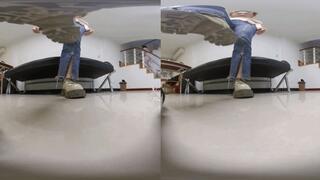 3DVR180 YIDE sports shoes trample on human-shaped carpet