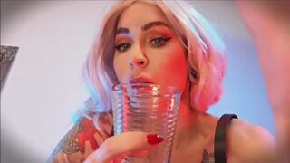 Produce your own lube, pervert ! - STRAPON POV , ANAL , TASK