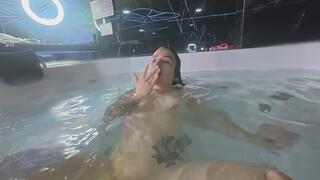 MASTURBATION AND INTENSE CUM UNDERWATER