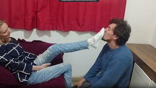 #195 - Daily submission - sneakers, socks, and feet! 720p