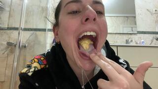 Fast food Full Throw Up