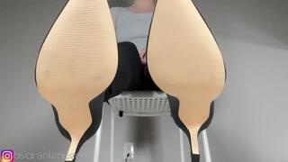 My Big Feet control you