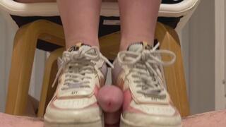 Nike AF1 vertical shoejob