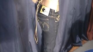 Smoking Fetish Lips Benson 100's Model Anita 102