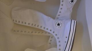 Primey's Unlaced White XXHi Converse and Faux Leather Jeans Bath!
