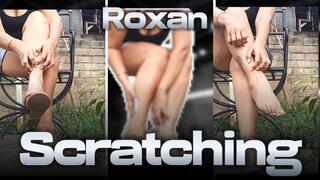 Scratching and scratching feet (3)