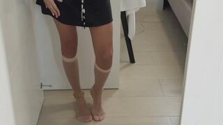 beautiful toi lopez preparing to do first ever footjob