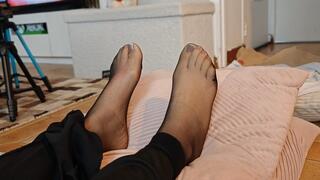 Eating Sarah feet part 3