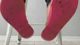 PINK FLIP FLIPS AND TOES