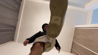 Fight between shrunken and giant (POV Shrunken) Yalun vs Justin.