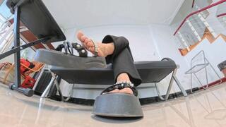 8K VR360 ANNA black platform sandal - Foot odor humiliates you