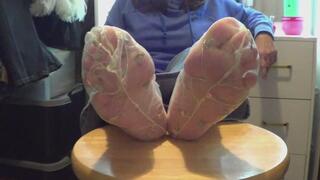 Sexy toe wiggles and sheer socks