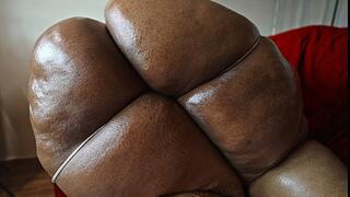 Can this seat handle Fariah’s big sweaty unforgiving SSBBW butt FULL VIDEO